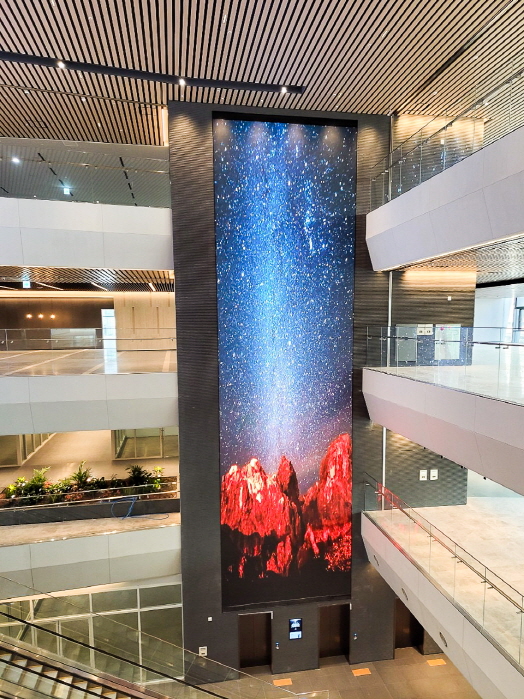 판교 알파돔 시티 LED 미디어월-02