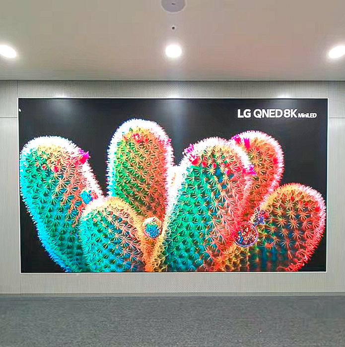서울대학교병원 융합의학기술원 LED 스크린-01