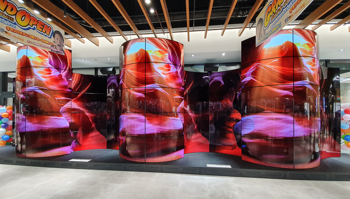 오사카 EDION OLED-02