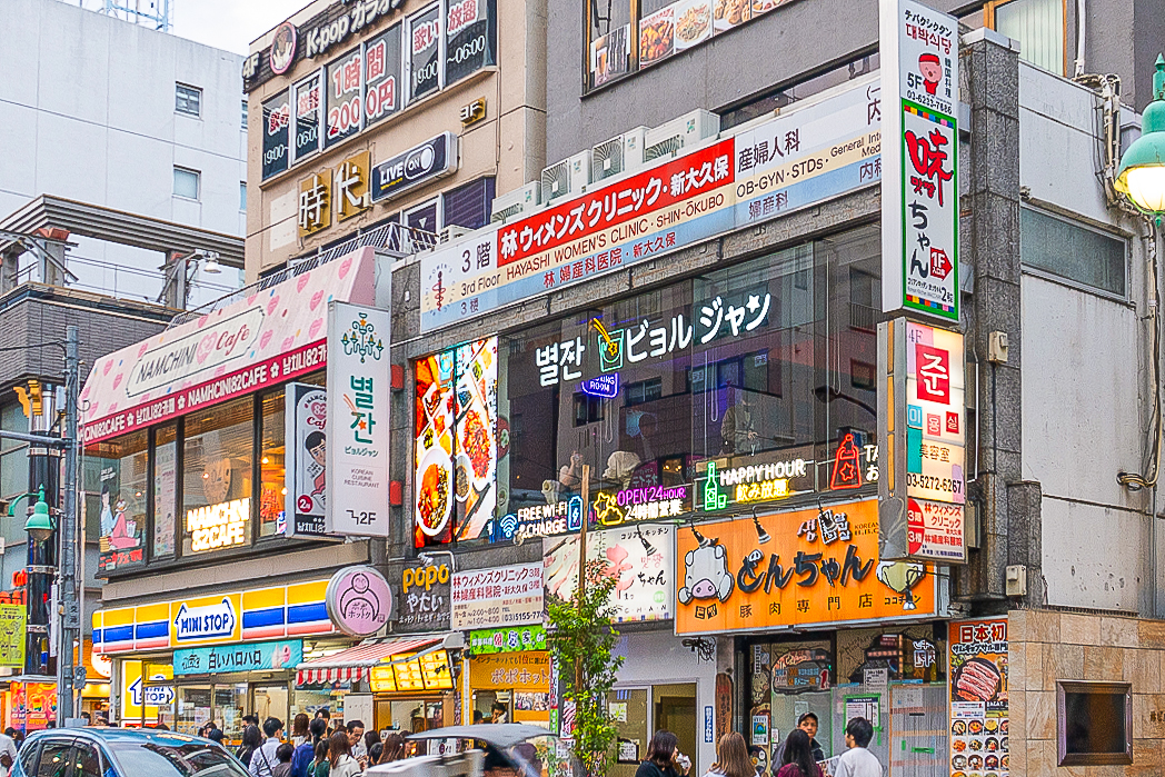 일본 도쿄 신오쿠보 투명LED-01