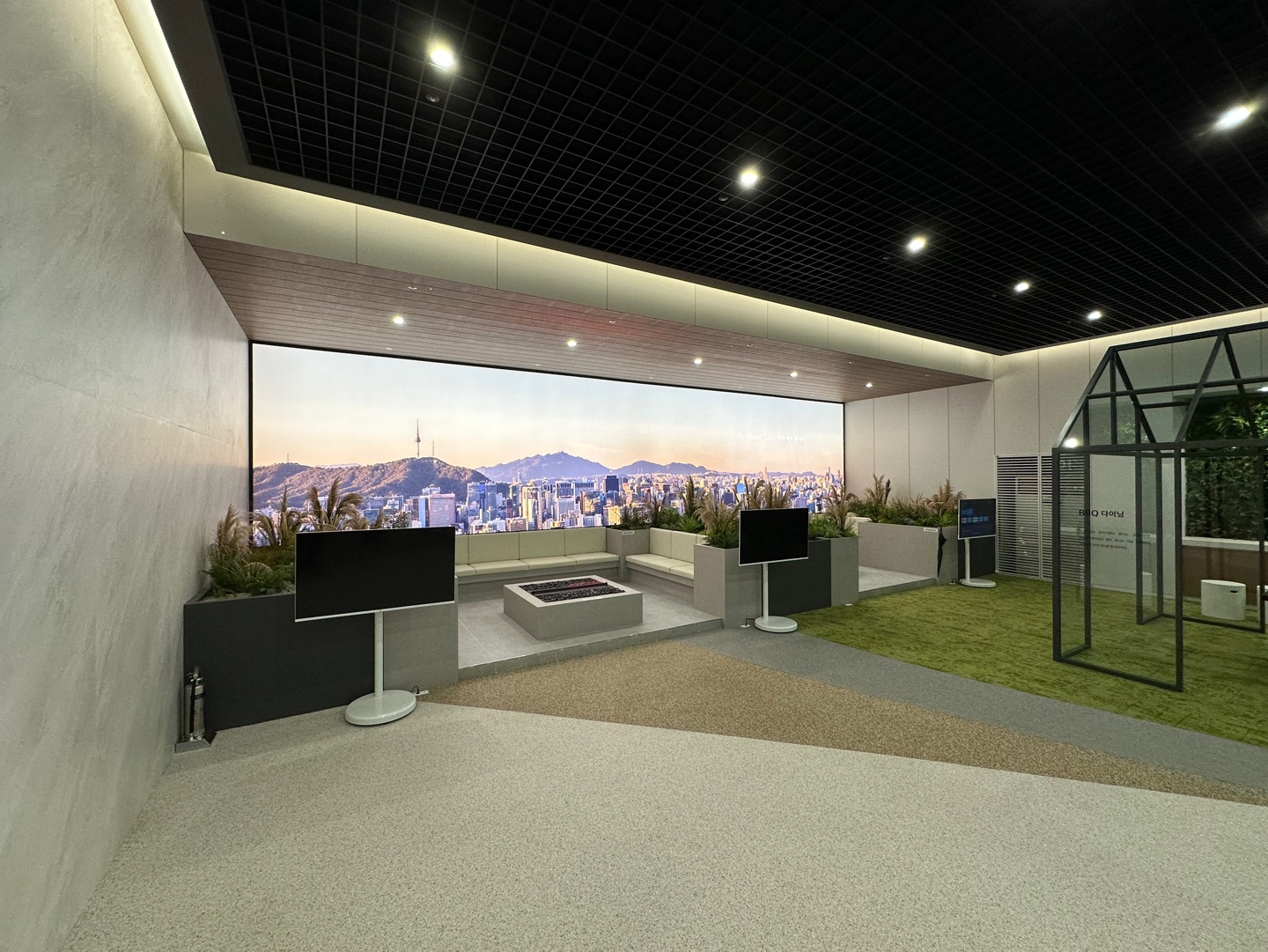 마포 에피트어바닉 멀티비전 및 LED전광판-02