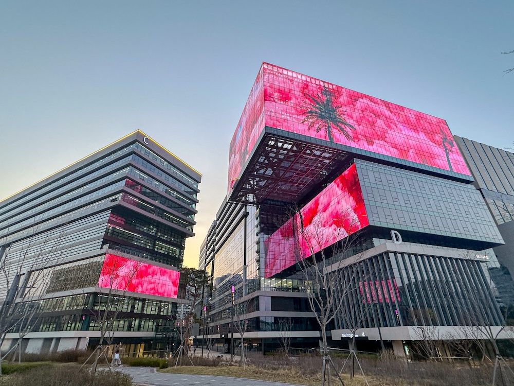 매달 새로워지는 마곡 르웨스트 시티 미디어아트-02