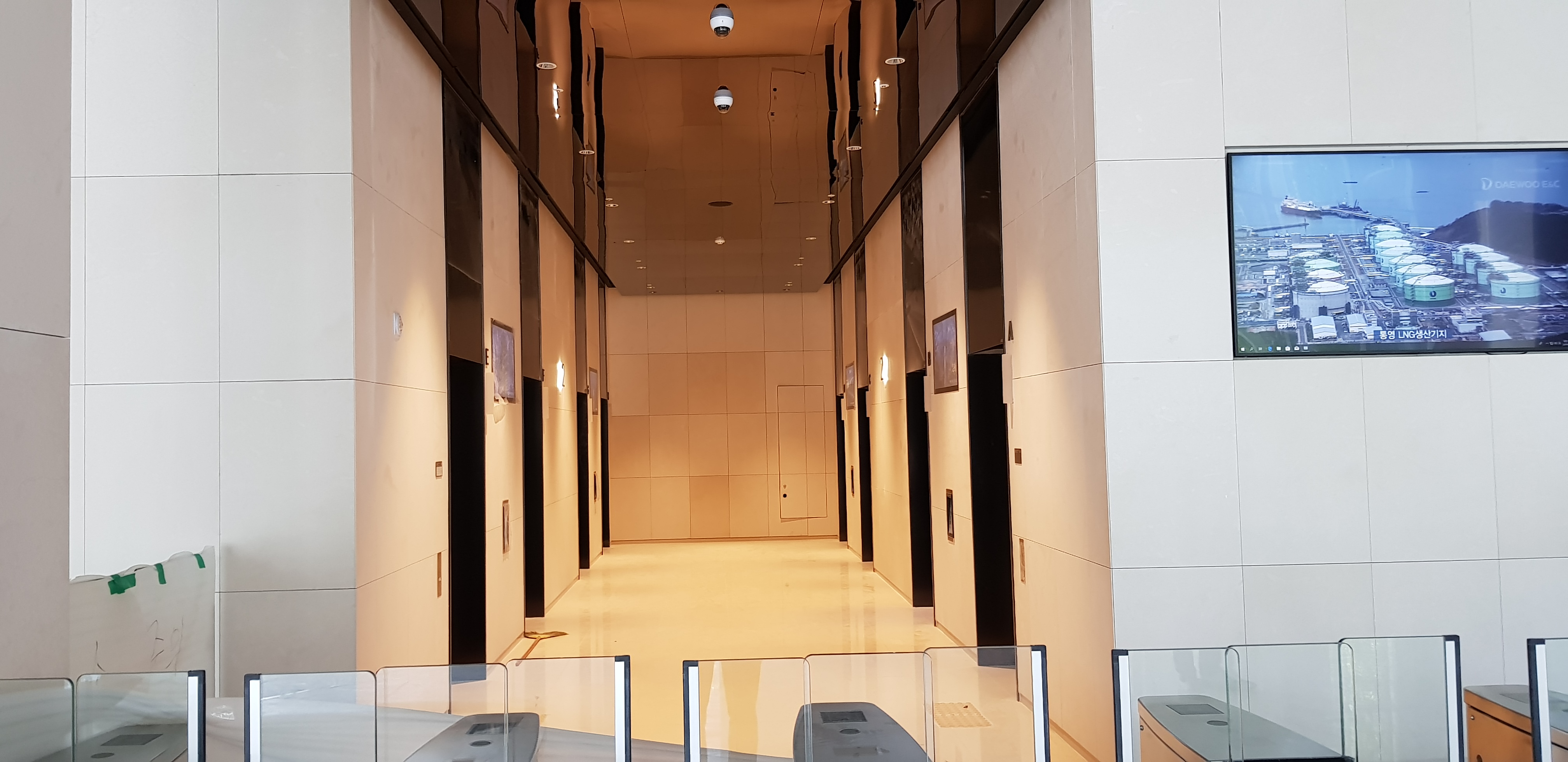 대우건설 W타워 사이니지 시스템-04