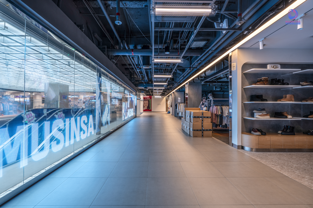 키네틱그라운드 투명LED로 완성한 미래형 미디어존-04