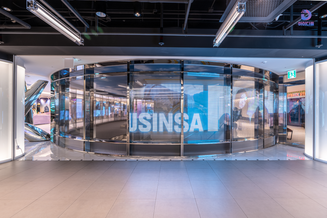 키네틱그라운드 투명LED로 완성한 미래형 미디어존-05