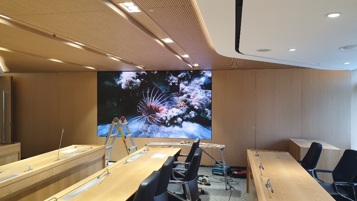 회의실 1.56mm의 고해상도 LED스크린-01