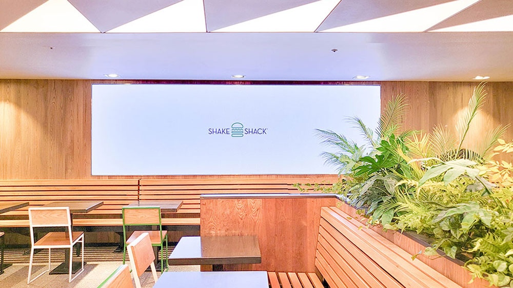 공간 분위기를 완성하는 고해상도 LED 사이니지-02