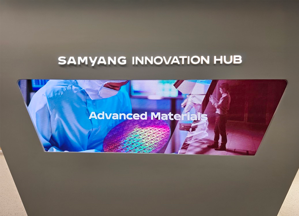 기술을 ‘보여주는 것’에서 ‘경험하는 것’으로, 몰입형 LED 디스플레이-04